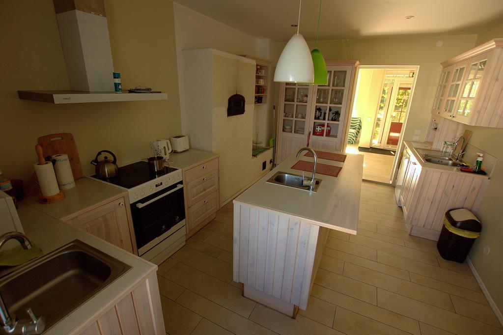 Virulase Holiday Home Тойла Екстериор снимка